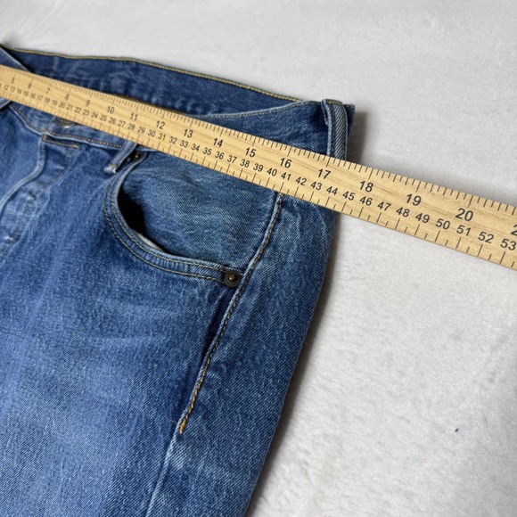 Levi Strauss Co 501 Mens Jeans Button Fly Blue Wash W34 L36 Straight Leg Denim - Picture 3 of 10